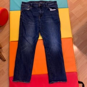 AE men’s size 38x30 original straight jeans